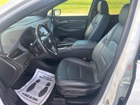 Used 2022 Buick Enclave Premium image 13