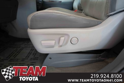 Used 2013 Toyota Sienna Limited image 12