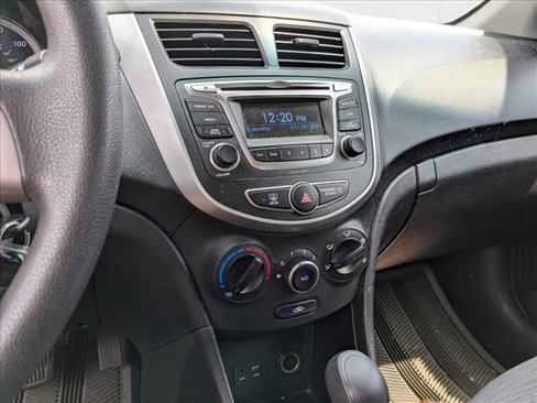 Used 2017 Hyundai Accent SE image 11