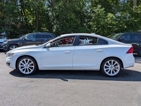 Used 2017 Volvo S60 T5 Inscription image 7