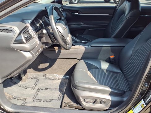 Used 2021 Toyota Camry SE image 18