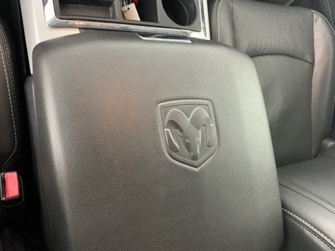 Used 2011 RAM 1500 Laramie image 27