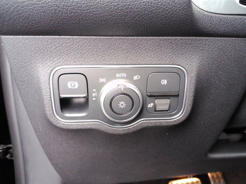 Certified 2024 Mercedes-Benz GLB 250 image 29