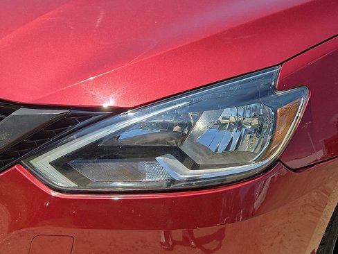 Used 2016 Nissan Sentra SV image 11