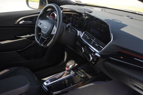 New 2024 Chevrolet Trax RS w/ Sunroof Package image 29