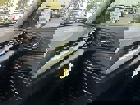 New 2025 Chevrolet Trax ACTIV w/ Sunroof Package image 24