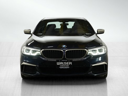 Used 2019 BMW M550i xDrive w/ Premium Package 2 image 9