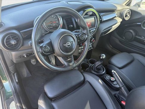 Used 2019 MINI Cooper S image 10