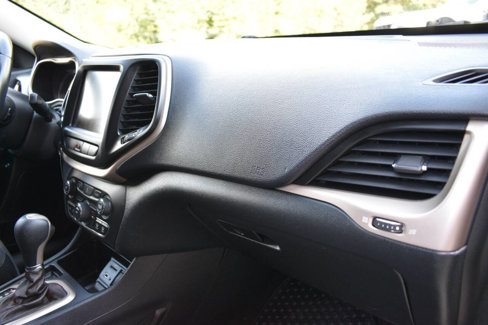 Used 2014 Jeep Cherokee Latitude image 20