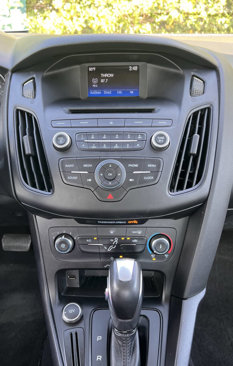 Used 2016 Ford Focus SE image 25