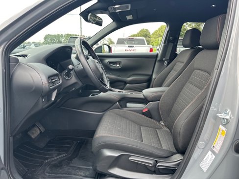 Used 2025 Honda HR-V Sport image 17