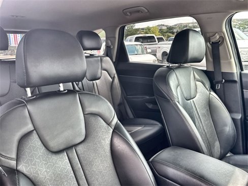 Used 2021 Kia Sorento S image 24