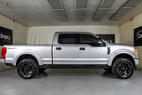 Used 2020 Ford F250 XLT image 6