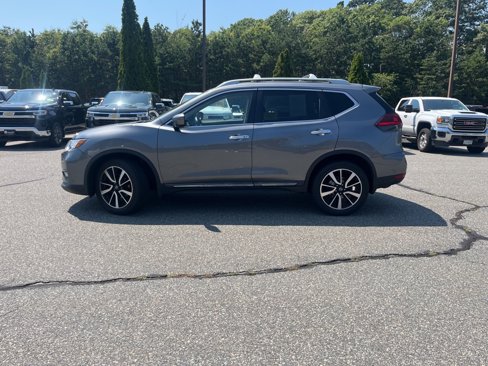 Used 2020 Nissan Rogue SL image 2