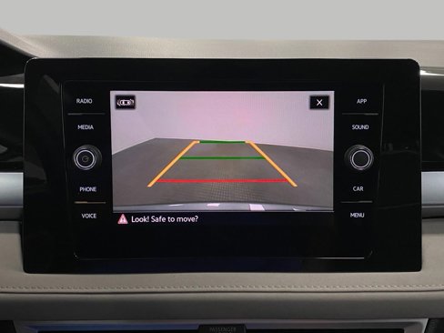 New 2025 Volkswagen Taos SE image 21