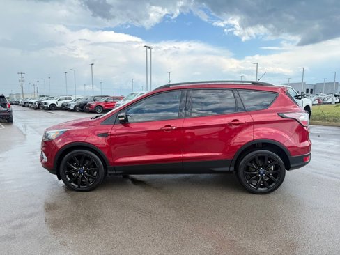 Used 2017 Ford Escape Titanium image 38