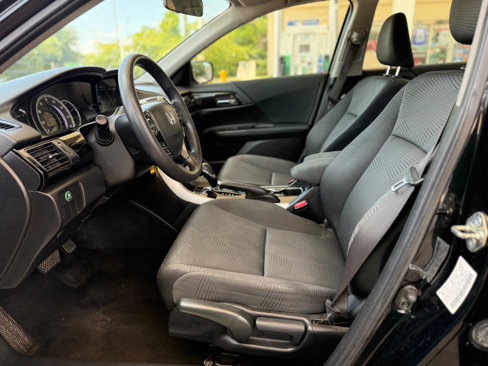 Used 2016 Honda Accord LX image 13