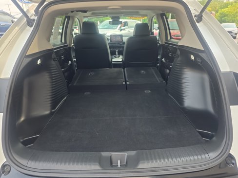 Used 2023 Honda HR-V EX-L image 16