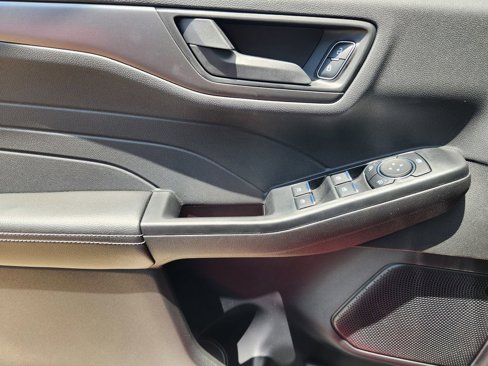 New 2025 Ford Escape Active image 18