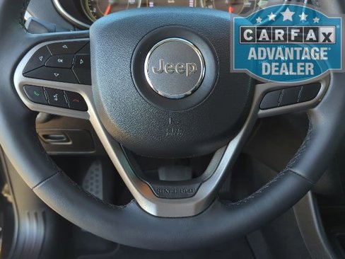 Used 2020 Jeep Cherokee Latitude Plus image 5