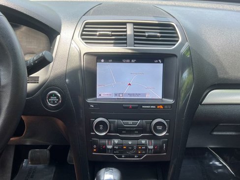 Used 2019 Ford Explorer XLT w/ Equipment Group 202A image 19