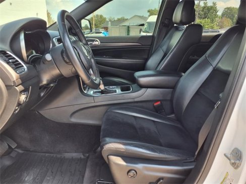 Used 2018 Jeep Grand Cherokee Altitude image 15