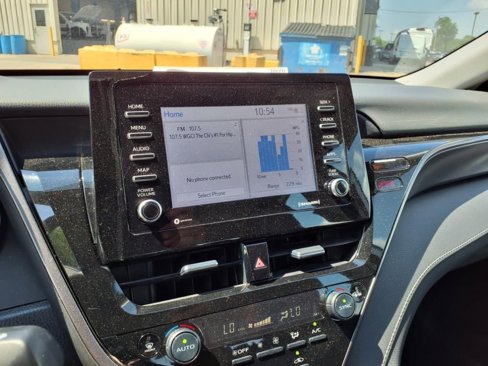 Used 2023 Toyota Camry SE image 19