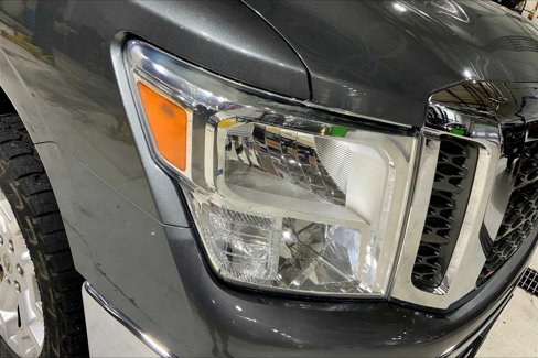 Used 2016 Nissan Titan SV image 27