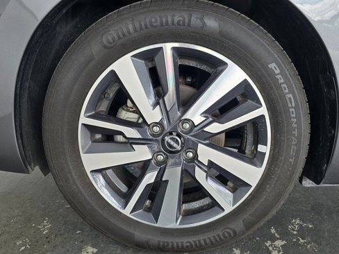 Used 2023 Nissan Versa S image 39