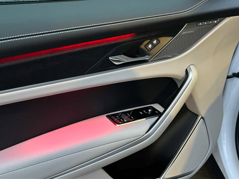New 2025 Jaguar F-PACE R-Dynamic S image 14