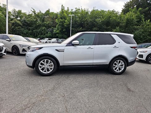 Used 2018 Land Rover Discovery SE image 6