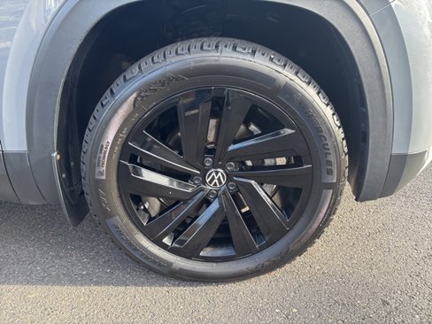 Used 2020 Volkswagen Atlas Cross Sport SE image 7