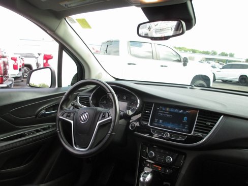 Used 2020 Buick Encore Preferred image 18