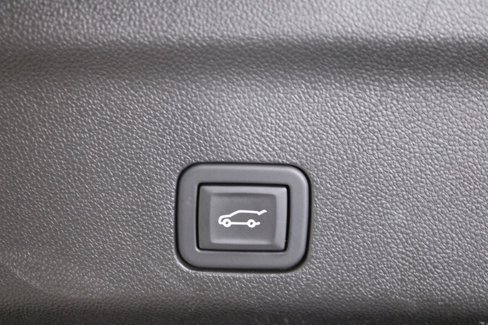 Used 2023 Chevrolet Suburban High Country w/ Premium Package 2 image 16