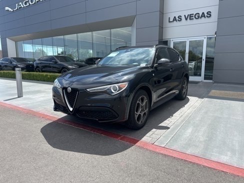 Used 2023 Alfa Romeo Stelvio Ti image 1