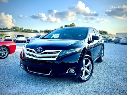 Used 2014 Toyota Venza XLE image 1