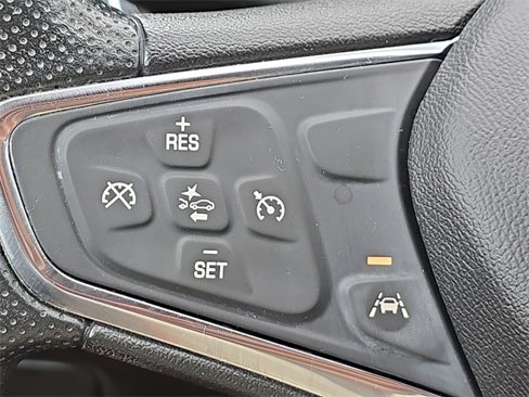 Used 2020 Chevrolet Equinox LT image 36