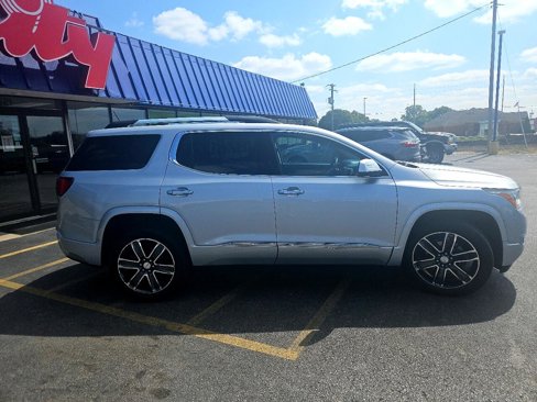 Used 2017 GMC Acadia Denali w/ Technology Package image 6