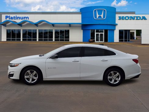 Used 2020 Chevrolet Malibu LS image 3