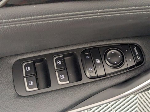 Used 2019 Kia Stinger image 11