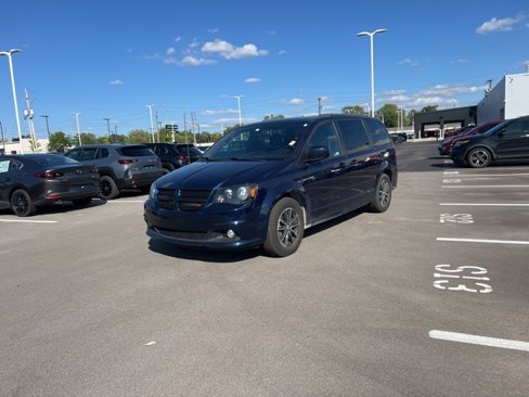Used 2017 Dodge Grand Caravan GT image 21