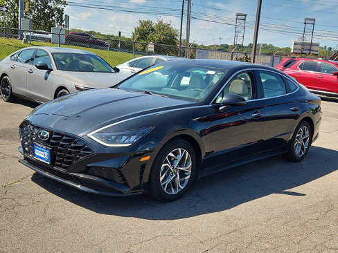 Used 2022 Hyundai Sonata SEL w/ Convenience Package image 3