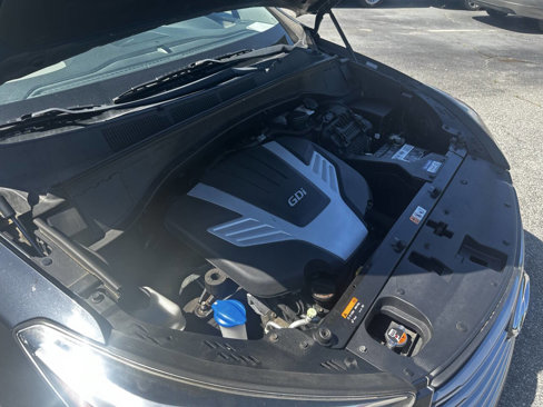 Used 2017 Hyundai Santa Fe SE image 40