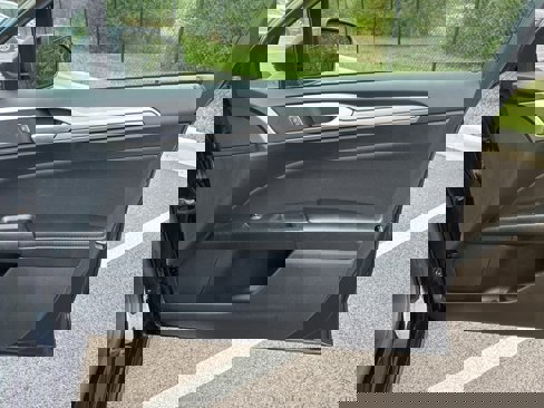 Certified 2020 Ford Fusion SE image 7