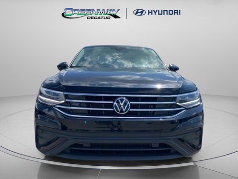 Used 2024 Volkswagen Tiguan SE image 4