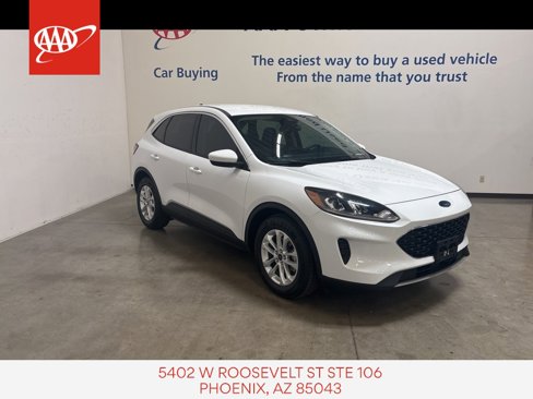 Used 2020 Ford Escape SE image 1
