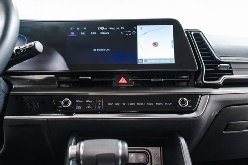 Used 2024 Kia Sportage EX image 14