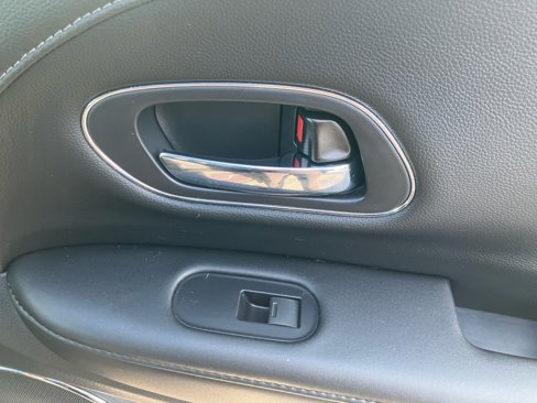 Used 2019 Honda HR-V EX-L image 35