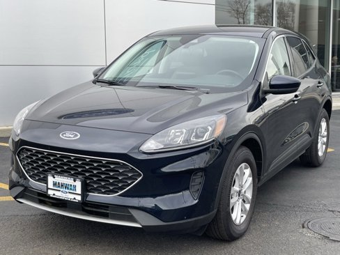 Used 2021 Ford Escape SE w/ Convenience Package image 1