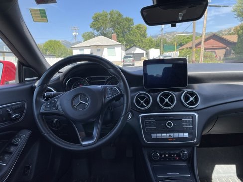 Used 2018 Mercedes-Benz CLA 250 image 8